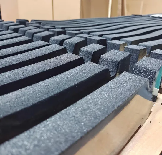 Hochwertige Wärmedämmplatte aus Silikonkautschukschaum für vielseitige Anwendungen