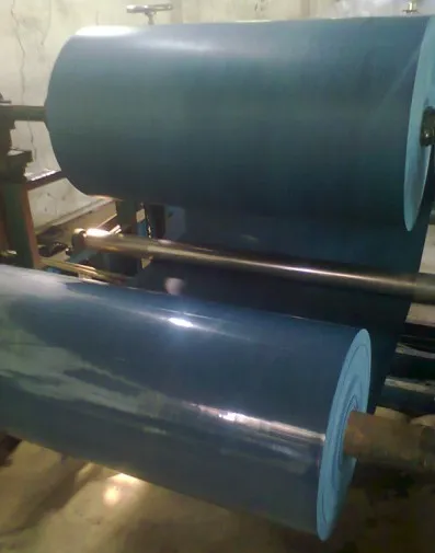 6520 Fischpapier mit Film, Farbe Blau